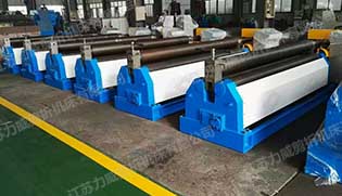 W11-机械三辊对称式卷板机