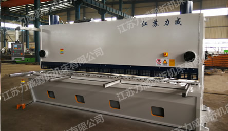 标准闸式剪板机